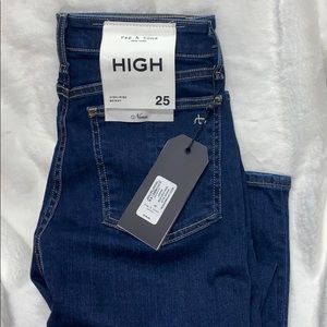Rag and Bone Jean size 25 High Rise Skinny